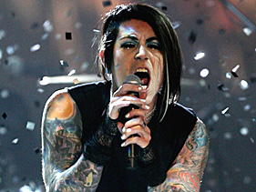 davey_havok_060603_281x211.jpg